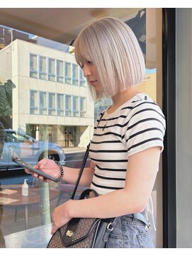 ディーカヘアー(Di KA HAIR) ホワイトべージュ/ボブ/TAKUMI