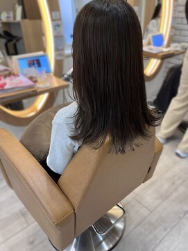 アドラーブル けやき通り店(adorable) 20代30代40代大人可愛い韓国風艶感外はね顔まわりレイヤー