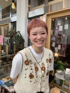 ラプト(rapt) コーラルピンク×ベリーショート