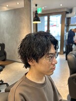ザ クラン バイ ヘッドライト 仙台長町店(THE CLAN by HEADLIGHT)&nbsp;【センターパート×ウルフスタイル×強めツイストスパイラル】