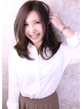 キャアリー(Caary) 福山市Ｃａａｒｙの大人かわいいグレージュ　ベージュカラー♪