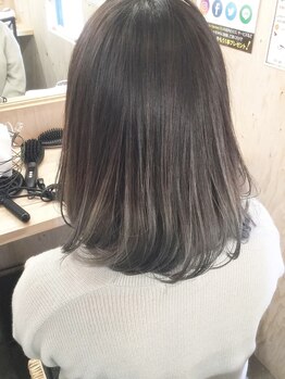 カラーファクトリーゴジュウゴ(color factory55)の写真/お洒落なカラー専門店♪【ヘアカラー60分＋セルフドライ】【カラー単品¥3150~】ツヤと発色が綺麗な仕上がり