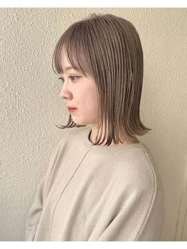 ヨーク(yoke) 【yoke】切りっぱなしボブ/ミルクティーグレージュ