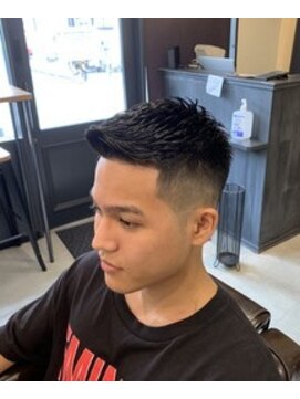 クフィア メンズヘアー カンポ 難波店(CUFFIA MEN'S HAIR CAMPO) フェザーアップ　フェード/ベリーショート/ダークアッシュ