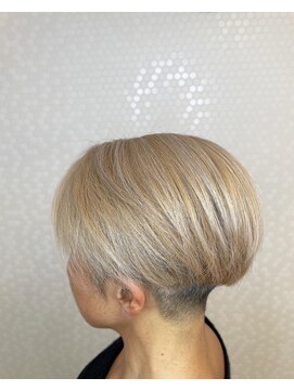 ヘアーアンドメイク ドレス(DRESS) 白髪生かしカラー