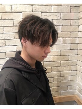 エイトメン 博多店(EIGHT MEN) 前下がりセンターパート