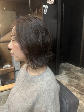 カットワークススリックバイフェローズ(CUT WORKS SLICK by fellows) 外ハネスタイル/ cut only