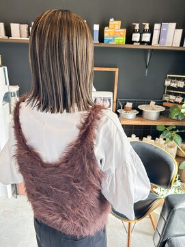 サロンプレッジエビノマル(salon PLEDGE ebinomaru) タイトボブstyle