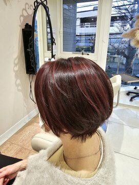 アッシュ 二俣川南口店(Ash) 40代50代60代/ピンクハイライト/流し前髪/前下がりショート