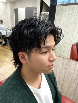 バーバー タカバタ 福井(Barber TAKABATA) フェザーパーマ/シャドウパーマ/スパイキーショート/メンズ