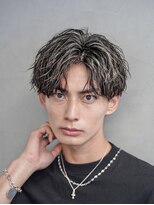 フィフス トウキョウ (fifth TOKYO)&nbsp;シャドウパーマツイストスパイラルパーマ波巻きスパイラルパーマ