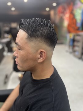 カーニー 錦糸町(kearny) スキンフェード/バーバースタイル/ハードパート