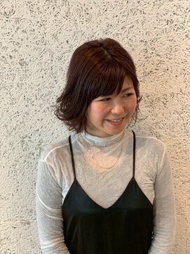 DAMANI 表参道 髪質改善/ヘッドスパ/ハイライト/白髪染め/白髪ぼかし/縮毛矯正 似合わせカット/ミディアムレイヤーカット[表参道駅]