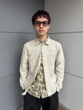 ヘアーアイストゥーレ(HAIR ICI TRE) ブリーチなしダブルカラーワインレッド暖色カラーメンズショート