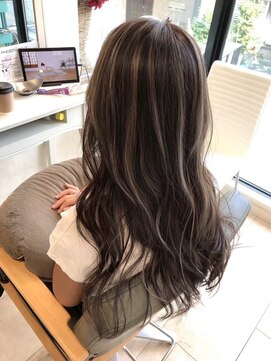 キャパ(CAPA) コントラストハイライト×グレージュ(茅ヶ崎/20代/韓国ヘア)