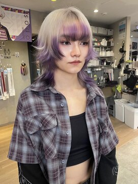 トーキョー オタクヘアー(TOKYO OTAKU HAIR) ホワイト/パープル/デザインカラー/シャギーウルフ