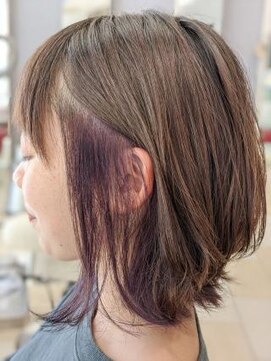 ミーティア バイ クアトロ(Meteor By QUATRO) 無造作ボブ×インナーパープル