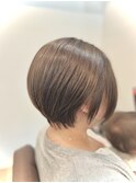ショートボブ