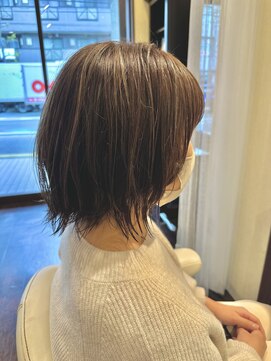 エニィ 池袋西口(Any) 黒髪/グレーベージュ/レイヤーロング/前髪パーマ/