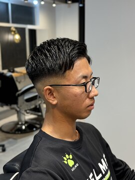 ヴィ 大宮(Vii) フェード/メンズ/大宮/ツイスパ/波巻きパーマ