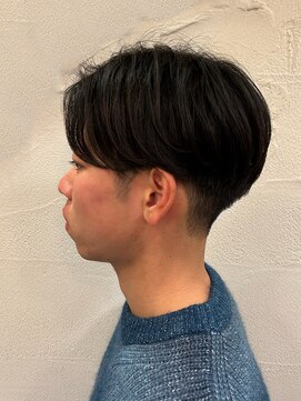 シルフィ(sylph) メンズカット＿センターパート♪サイドは刈り上げで