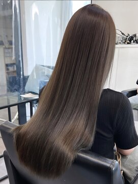 ニトバイアンキシム(nit by ahnkism) 【レイヤーカット】韓国ヘア顔まわりカットロングレイヤー堀江