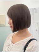 ボブミルクティーベージュブリーチダブルカラー堀江