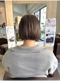 切りっぱなしボブ◎ ブリーチ一回ベージュカラー
