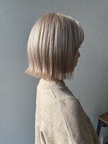 ラフ バイ マグ 南松本(R.A.F. by Mag)&nbsp;冬◎韓国風ホワイトベージュカラー切りっぱなしボブケアブリーチ