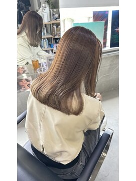 ラック(LUCK) イルミナカラー/髪質改善/船橋/くすみベージュ/細めハイライト