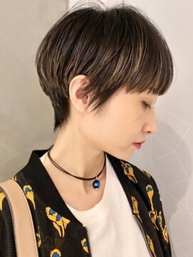 ピークアブー 原宿ハラカド(PEEK-A-BOO) マッシュベリーショート/ハイライト/絶壁解消くびれ/大人くせ毛