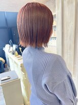 キャアリー(Caary)&nbsp;福山Caary夏ヘアブリーチカラー淡いピーチピンクストレートボブ