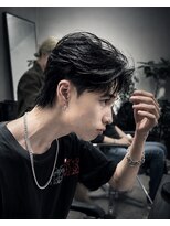 アドネ プライム(adne prime)&nbsp;メンズウルフ　メンズカット　センターパートウルフ