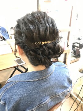 ロカット サロン(Roquat Salon) なみシニヨンヘアアレンジ【ヘアアレンジ/立川/立川南/国立】