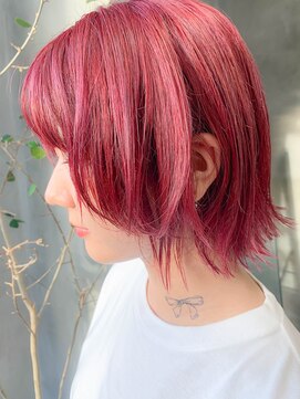 テトヘアー(teto hair) レッド、ピンクベージュ、暖色カラー、ボブウルフ