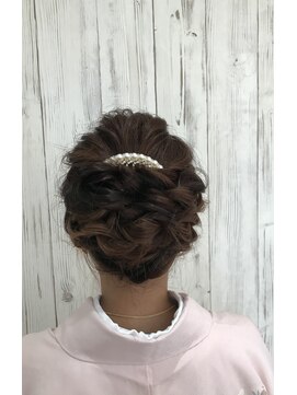 ヘア デザイン 虹いろのはさみ 大人のまとめ髪