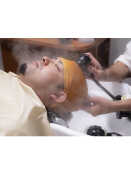 ベテランスタイリストが1人1人に合わせたスタイルをご提案。年齢や雰囲気に合わせたデザインでカッコよく！