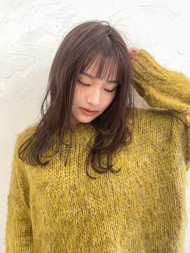 シロ(SiLO) 顔まわりのレイヤーがかわいい＊カーキベージュ