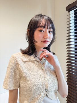 ユイル(Uil) 小顔前髪顔周りレイヤー×グレージュカラー デザインカラー