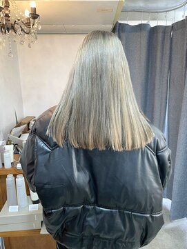 ナツ(Natu.) くすみベージュ / 中森しゅう