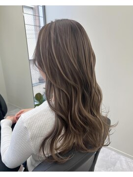 アルドーレフィエロ シンサイバシ(Ardore fiero shinsaibashi) コントラスト極ハイライト☆グレーベージュ