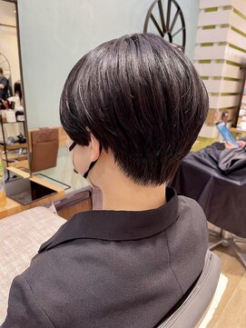 キートスバイガーランド (Kiitos by Garland) ハンサムショート/マッシュショート/グレーカラー/吉祥寺