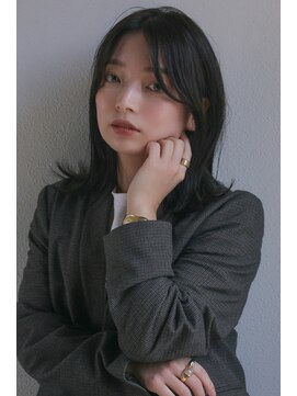 スリー スタンド(THREE STAND) おくレイヤー大人外ハネセミロング