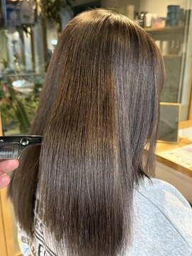 レオン(Re:ON) 中明度ミルクティーベージュ!