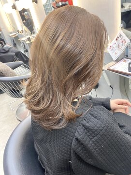 ロンドポレール 北千住(Lond polaire) オリーブベージュ×くびれミディアム