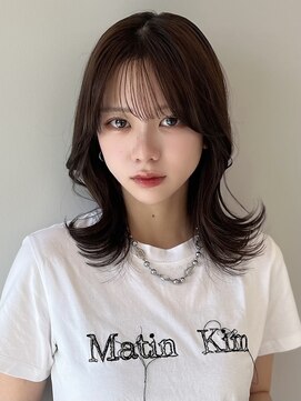 ソラ 広尾店(SORA) ミディアムレイヤーカット/くびれ巻き/外ハネ