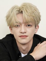 グロウ 天神店(growth) センターパート フェザーパーマ ハイトーン