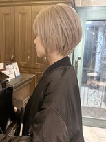 モナン(monan) ハイトーンショートミルクティーブロンドダークアッシュ