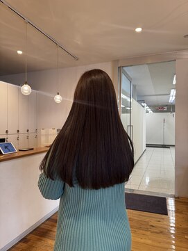 ルッツ(Lutz. hair design) 3/5 グレイカラー対応オシャレ染め&バイカルテ 《kiyoka》