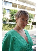 スタンド(stand)&nbsp;ブリーチ活かしてローライトショート/ハイトーン/ケアブリーチ